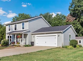 902 S Evergreen St, Altamont, IL 62411