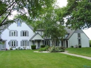 2319 Rockspring Rd #105, Toledo, OH 43614