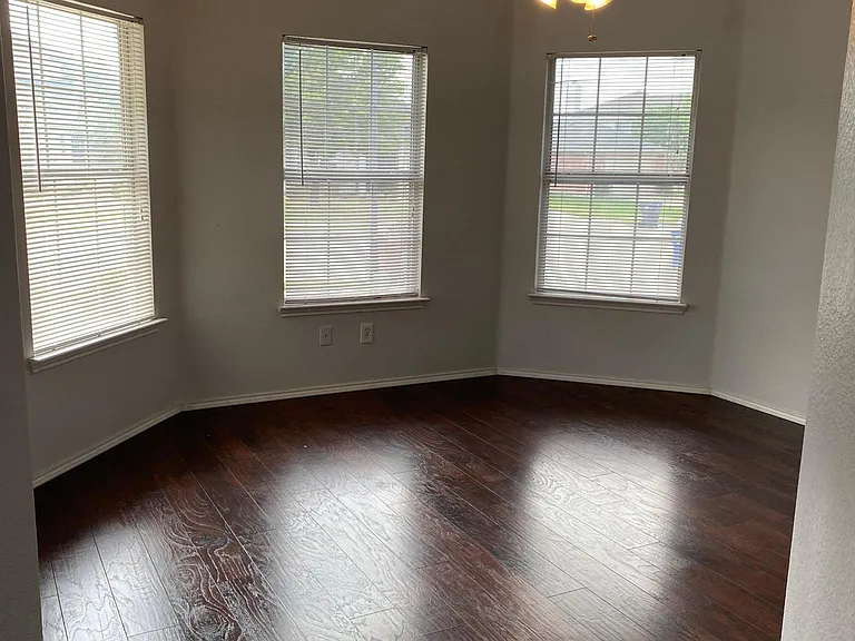 5622 Hunters Bend Ln — Photo 18