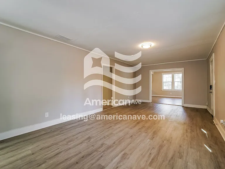 801765_006_wm_-_living_room_13286561.jpg