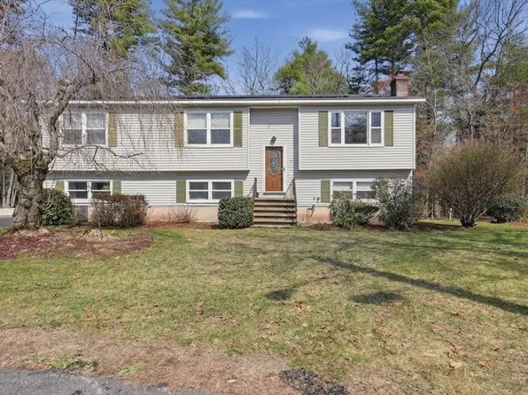 10 Lee Ave, Burlington, MA 01803