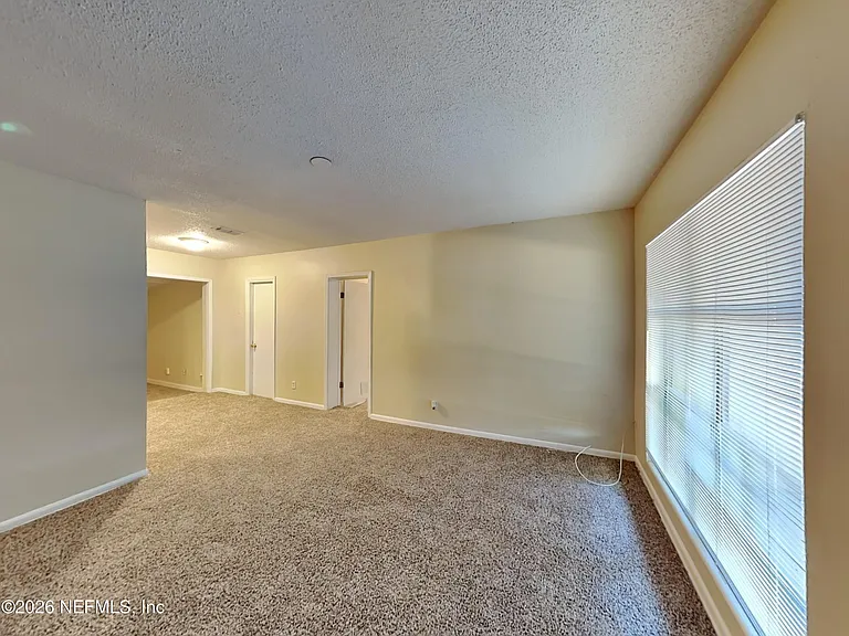 237 Blairmore Blvd — Photo 4