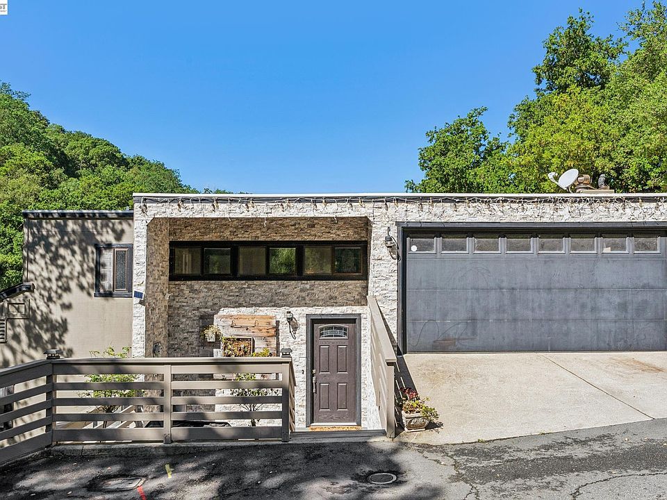1st image of 44 Hagen Oaks Ct