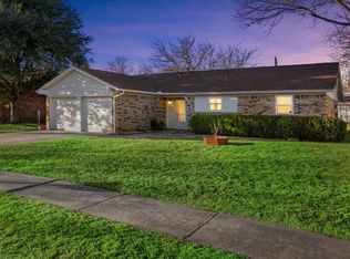 305 Hudson Ave, Crowley, TX 76036
