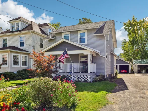 220 E Edgewood Ave, New Castle, PA 16105