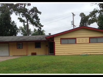 5590 Bettes Ln, Beaumont, TX, 77708