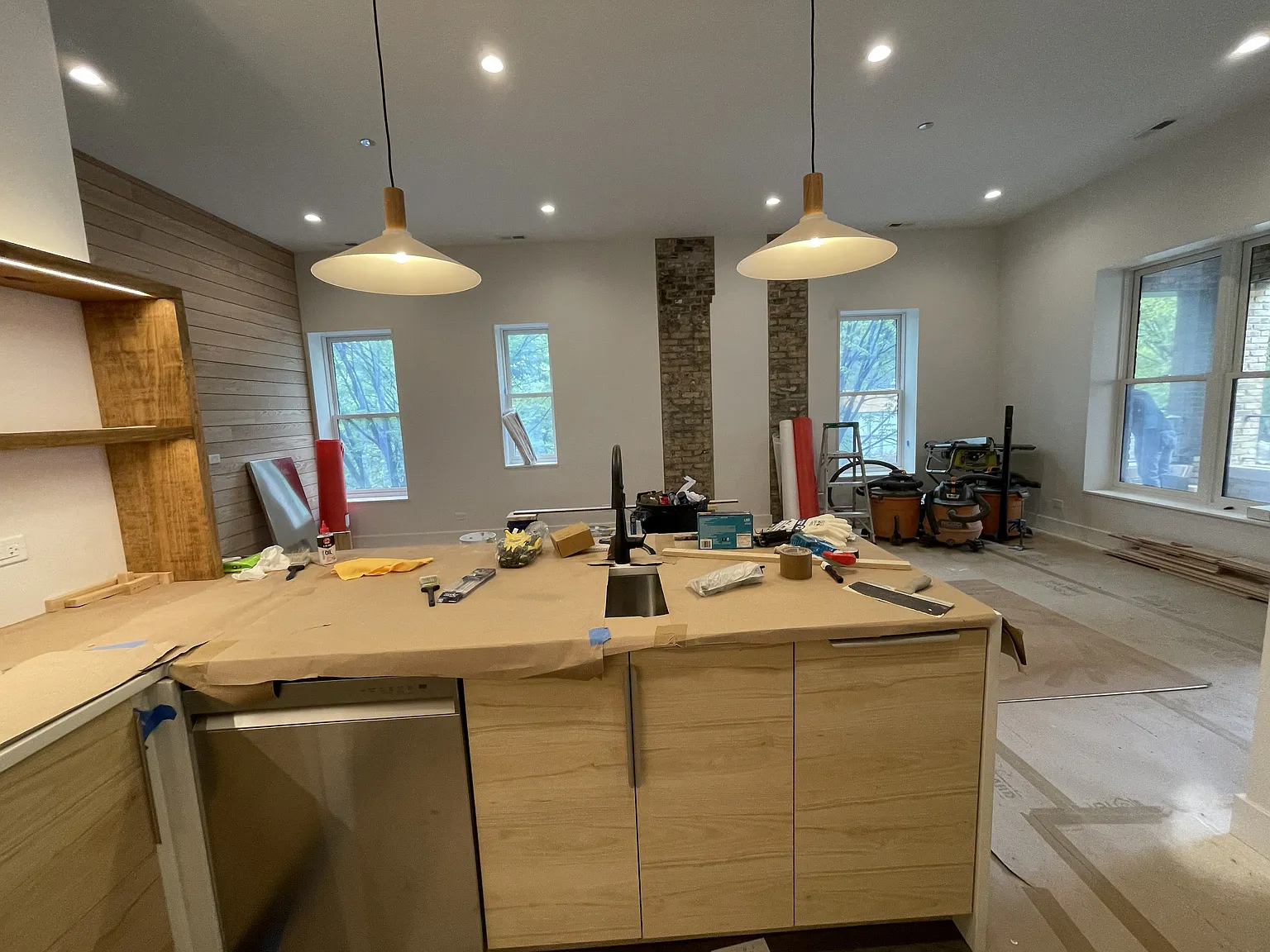 3 bed, $5,100 — Photo 4