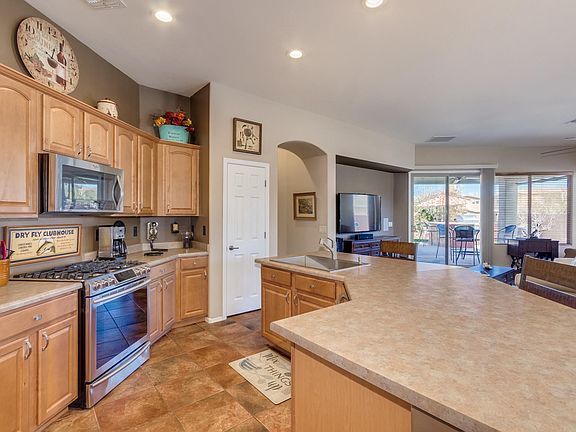 4th image of 10067 E Denver Hill Dr