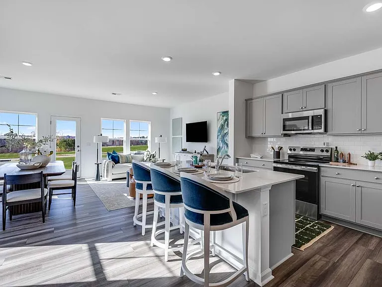 75 Broward Ln — Photo 17
