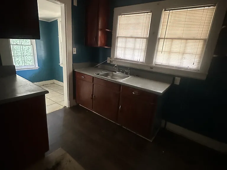 1062 Radio Dr — Photo 5