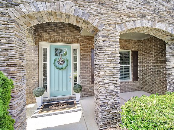 3rd image of 1532 Afton Way