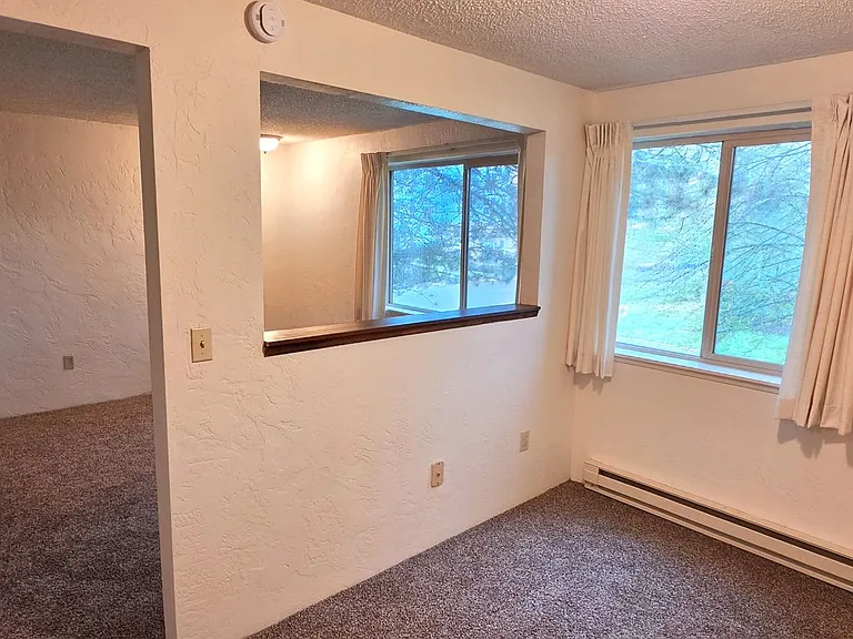 775 SW Washington Ave — Photo 14