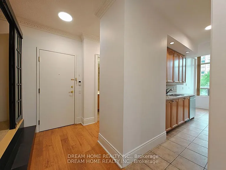 10 Northtown Way #316 — Photo 4