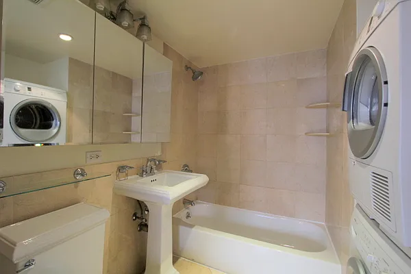 Rented by Julien Aractingi, LREB | media 16