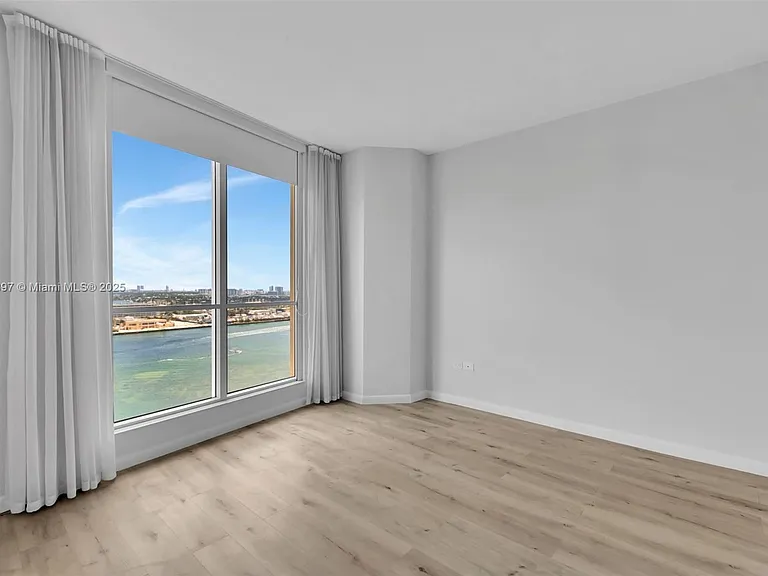 848 Brickell Key Dr #2602 — Photo 20