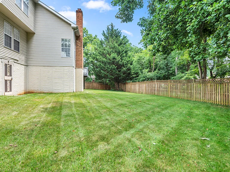 1402 Bermuda Dunes Ct — Photo 51