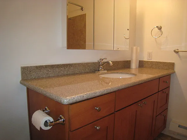 3326 Lombard Ave #23 — Photo 7