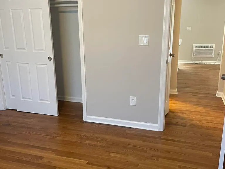 735 Greens Ave #19A — Photo 10