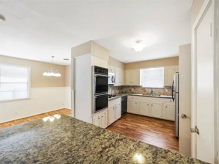 4406 Rosebay Dr — Photo 11