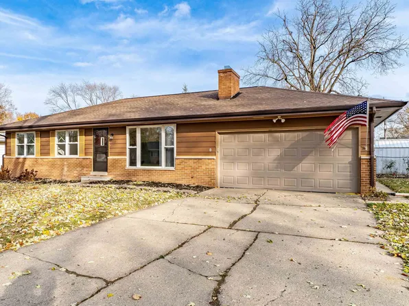 2702 S Daycor Dr, Peoria, IL 61607