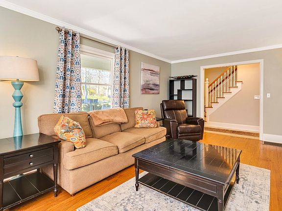 4th image of 1407 Peter Pan Rd