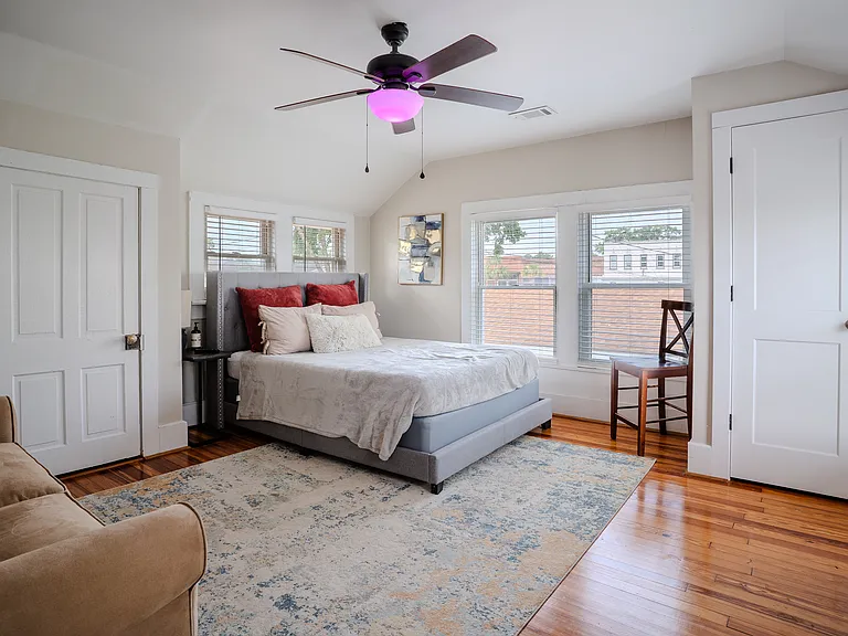 309 Court Ave — Photo 16
