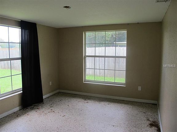 4th image of 3543 Plantation Dr