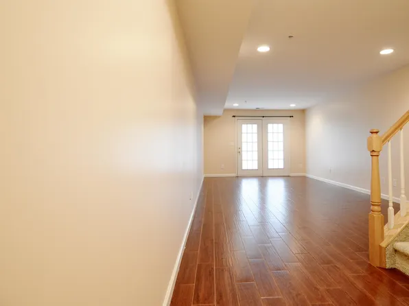 19 Marina Drive image 21 of 23