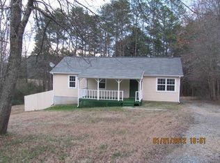 449 Diamond Dr, Chickamauga, GA 30707