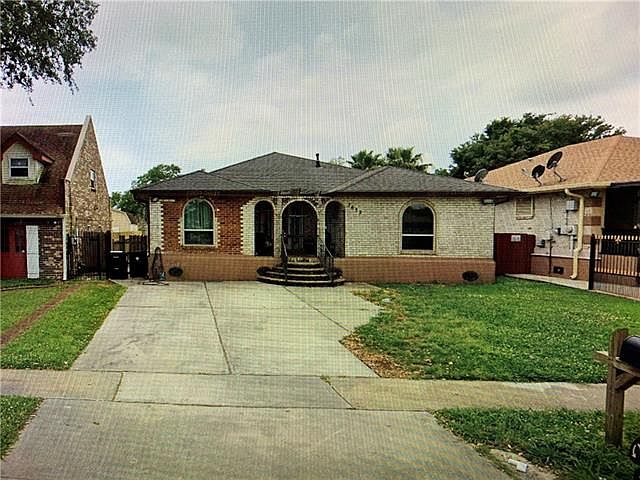 1st image of 7632 Bullard Ave