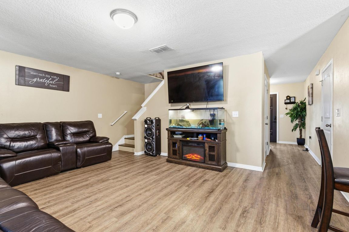 next background image