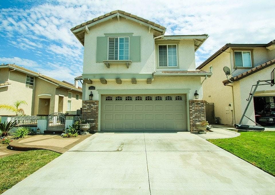 1st image of 1016 S Brianna Way