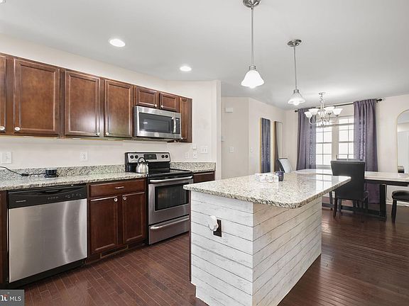 2nd image of 317 12th St