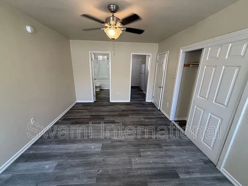 Studio, 1.0 bath, 332 sqft, $1,350 — Photo 4
