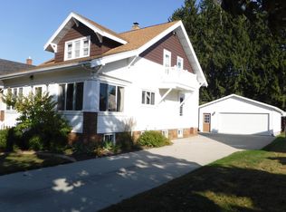 1910 27th St, Two Rivers, WI 54241