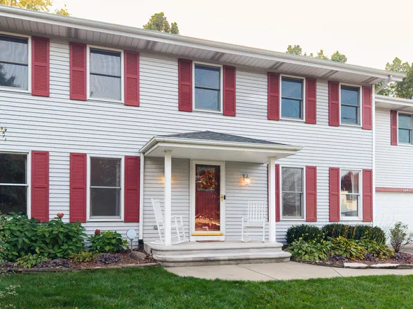 1241 Lisa Ln, Schererville, IN 46375
