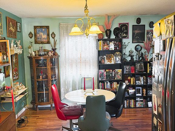 5th image of 4820 Nowland Ave