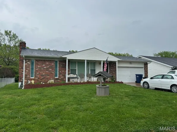 1301 Birch Dr, Pacific, MO 63069