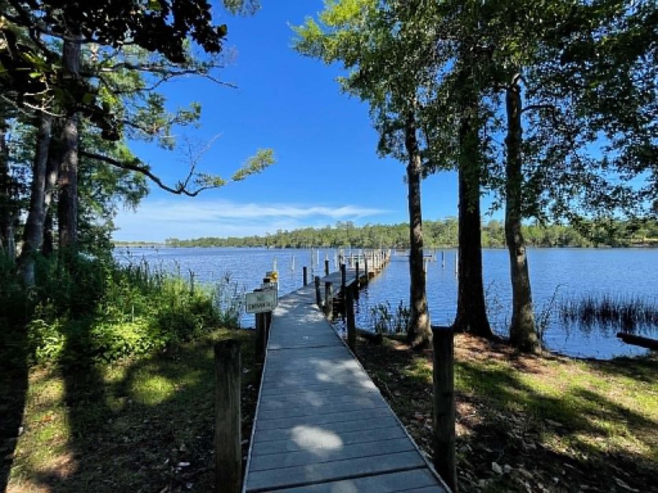 1st image of 84 Hidden Cove Ct