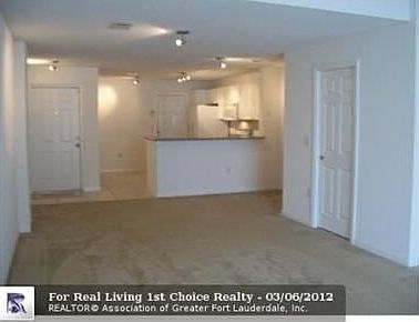 5th image of 4135 Crystal Lake Dr