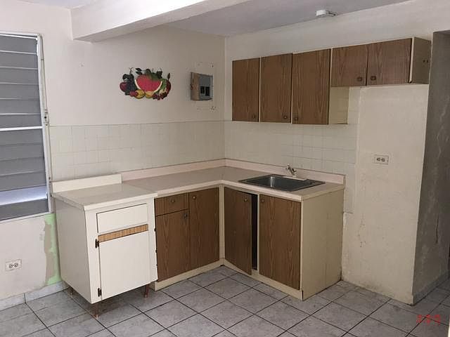 2nd image of 410 Callejon Tamarindo