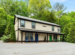 12 Martin Valley Rd, Swannanoa, NC 28778
