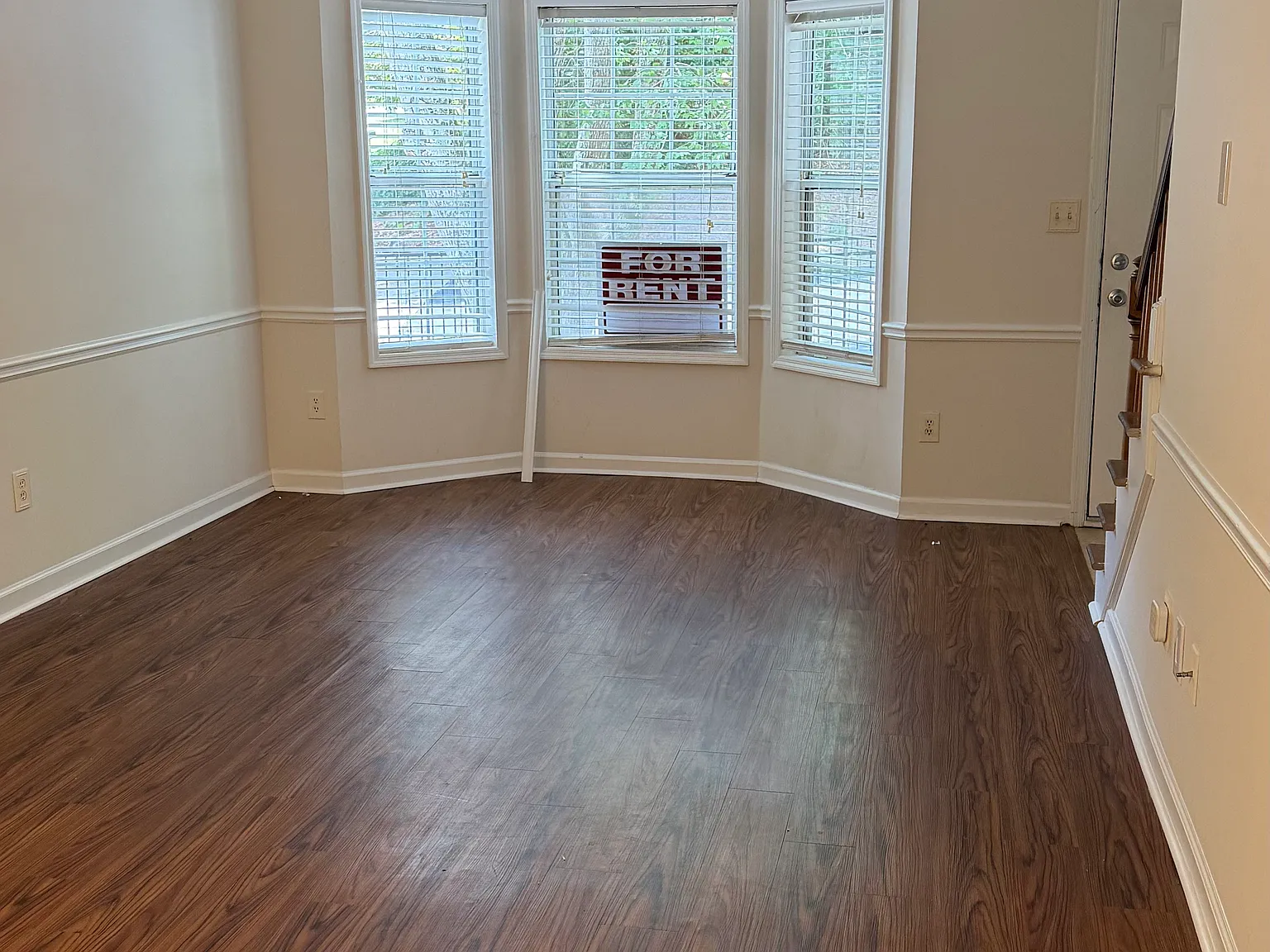 2 bed, 1216 sqft, $1,800 — Photo 3
