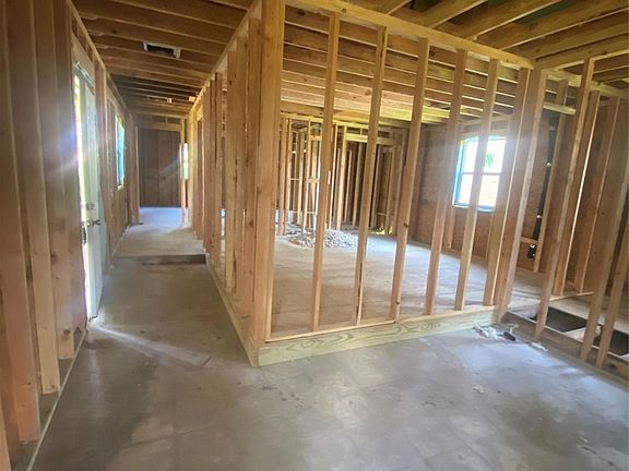 5th image of 508 Navajo St