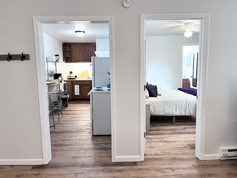 810 S Baltimore St — Photo 28