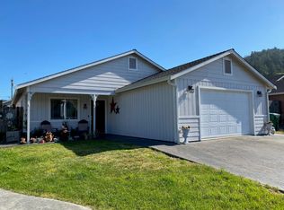 1011 Pine St, Rio Dell, CA 95562