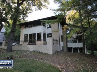 866 Baker Ct, Glen Ellyn, IL 60137