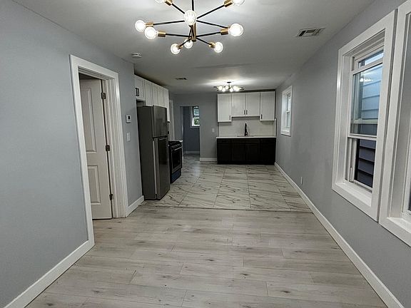 5th image of 186 Parker St #1