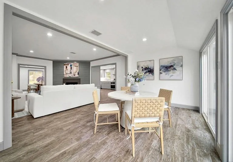 10042 Briar Forest Dr — Photo 16