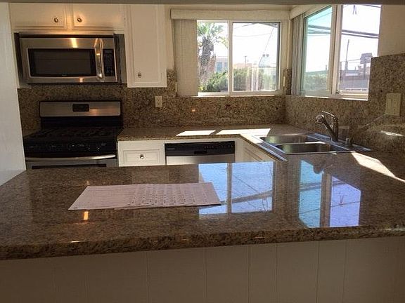 2nd image of 215 Gull St #El
